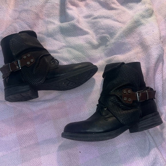 Moto Boots size 7.5 - Picture 2 of 8